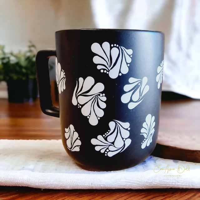 Mug noir et blanc personnalisé