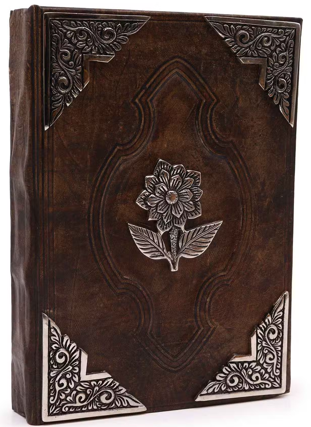 Libro Bronceado Rojo - Decoracion de rosas de zinc con bordes de cubierta 18.2x25.5x4.8 (cm) (1016g)