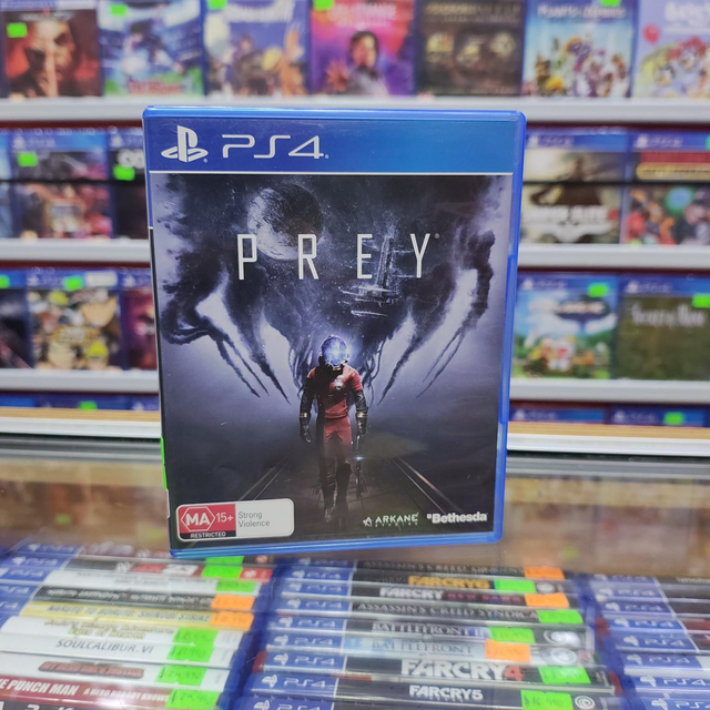 Prey (Ingles) Usado