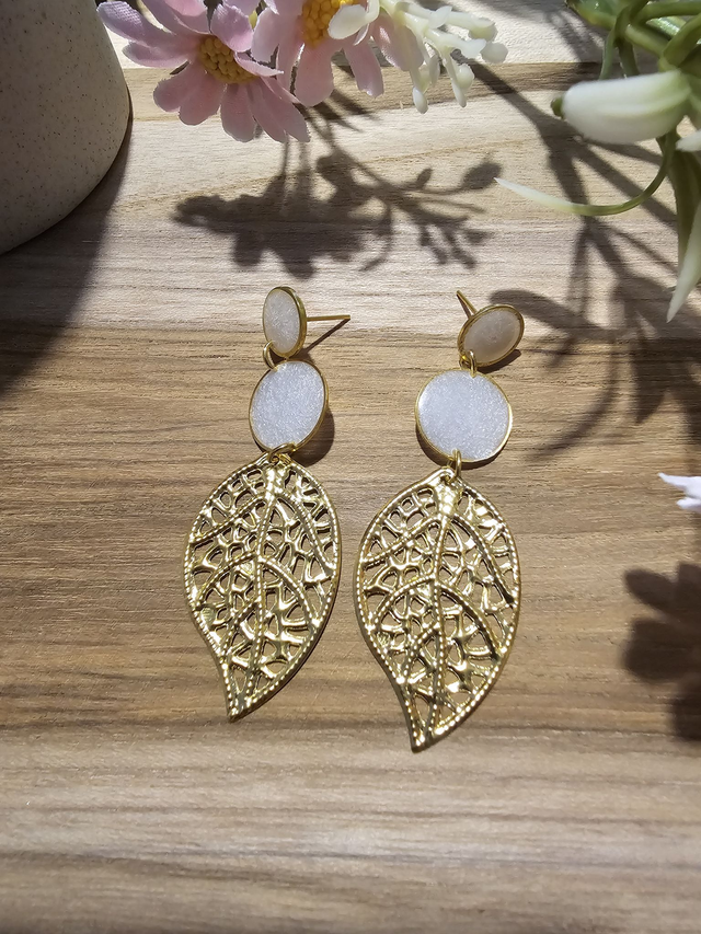  Légèreté Bohème &quot;Éclats de Feuilles&quot;– Boucles d’oreilles feuille ajourée