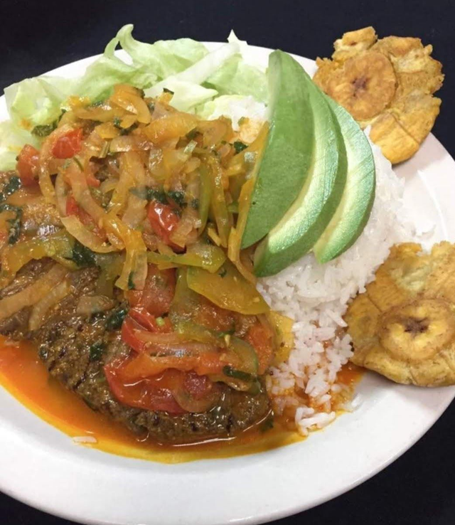 Bisteck aux légumes -  Bisteck con verduras