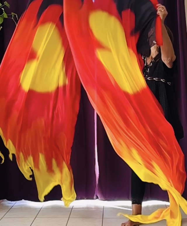 Coeur Brûlant 2  Jean 3.16 - l’unité sans tige 90x140cm- Soie semi légère découpée au bout