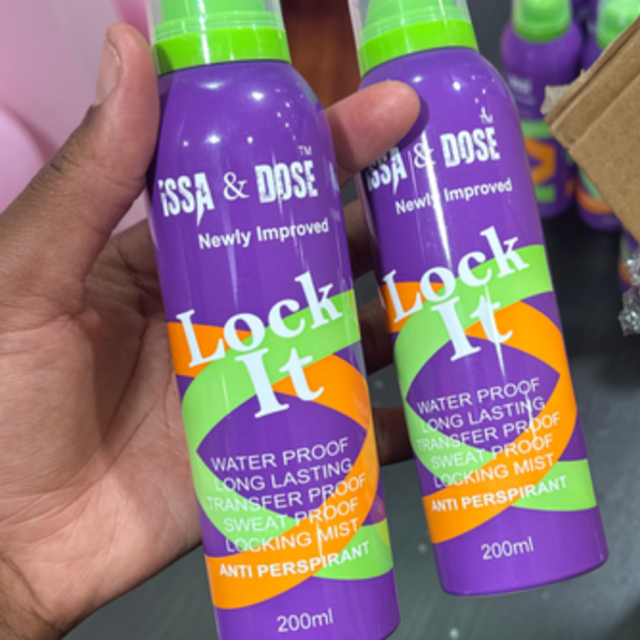 ISSA & DOSE - Spray Fixateur Lock it