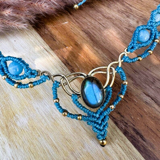 Boréale - Collier micro-macramé et labradorite / Collection Céleste