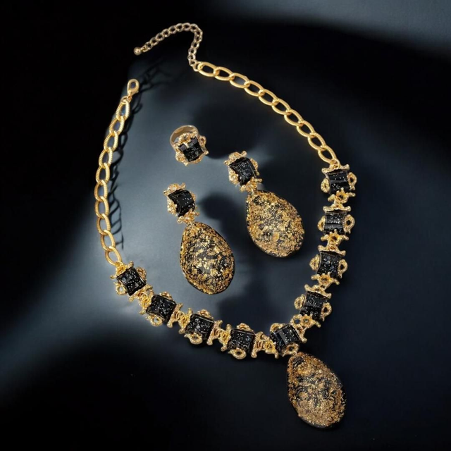 Parure Bollywood en Pierres Synthétiques Résineuses et Alliage de Zinc Plaqué-Or 18K