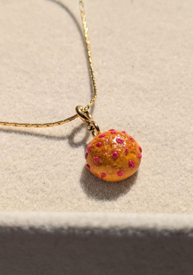 Charm brioche aux pralines roses