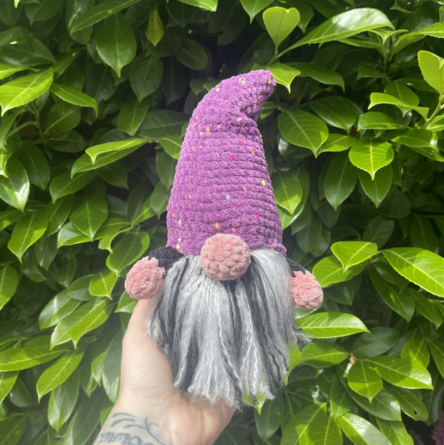 Crochet amigurumi Gonk