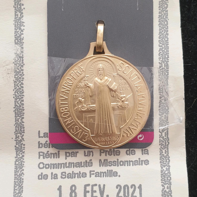Medaille Saint Benoît GM Doré /Argenté