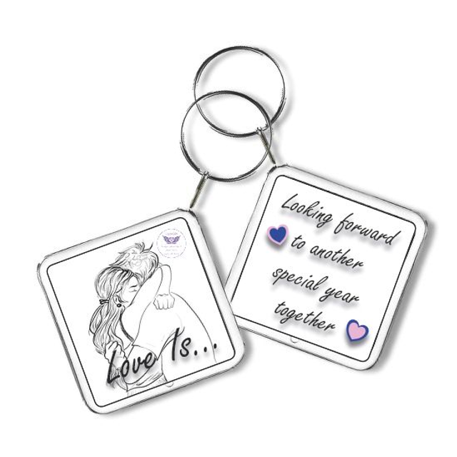 Love Keyring LVE07