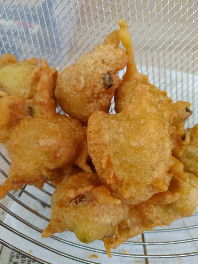 Menu douceur accras ou bokit (soda)