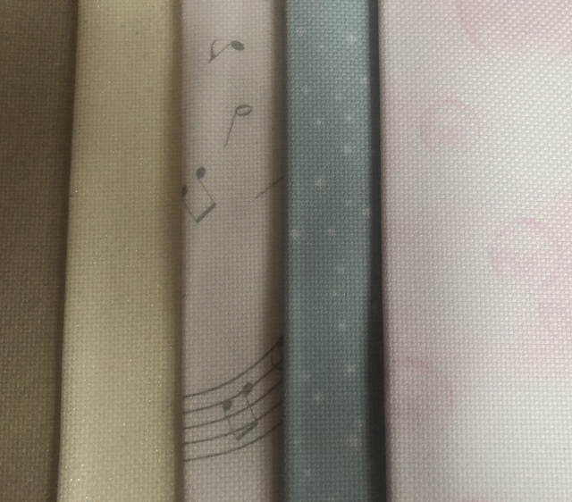 5 piece bundle of 18ct Aida