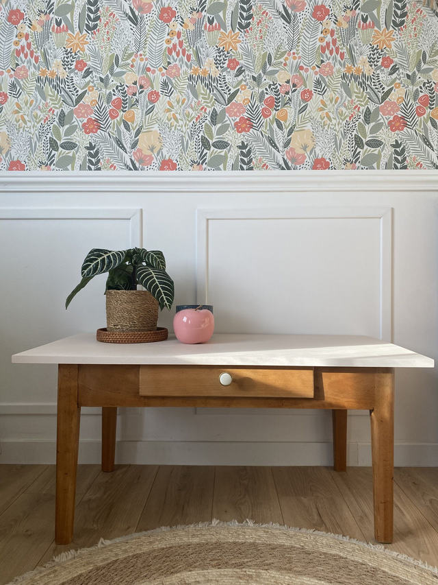 Table basse ancienne rénovée – pièce unique