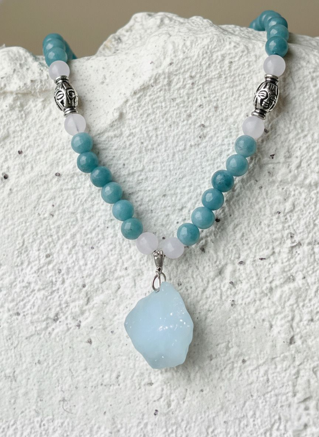 Collier en apatite bleue et aigue-marine