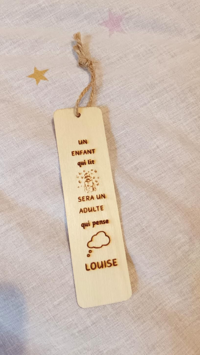 Marque page fille &quot;Un enfant qui lit&quot;