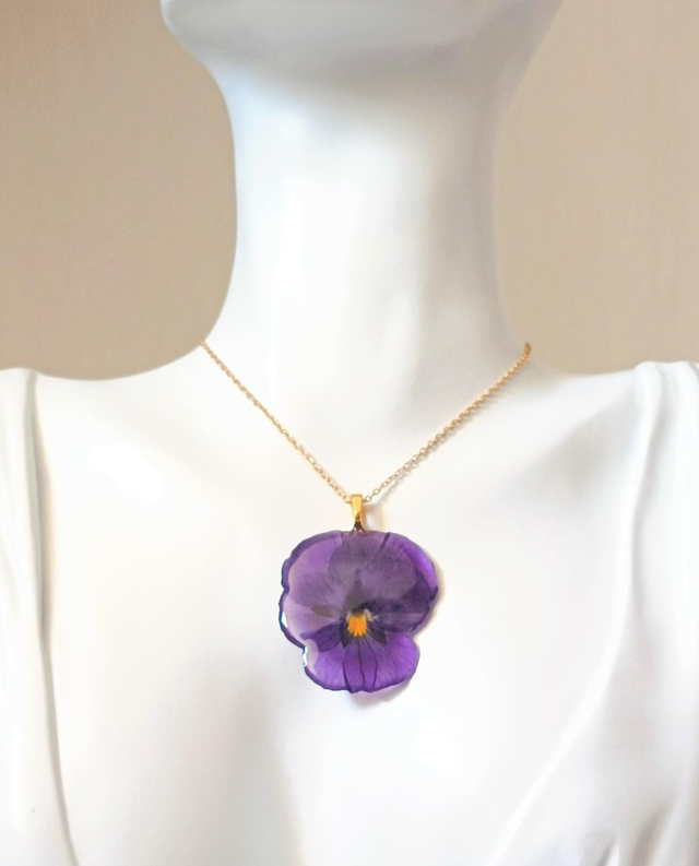 Collier les &quot;Pensées&quot; 