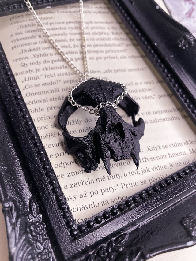 Náhrdelník Kočičí lebka černá