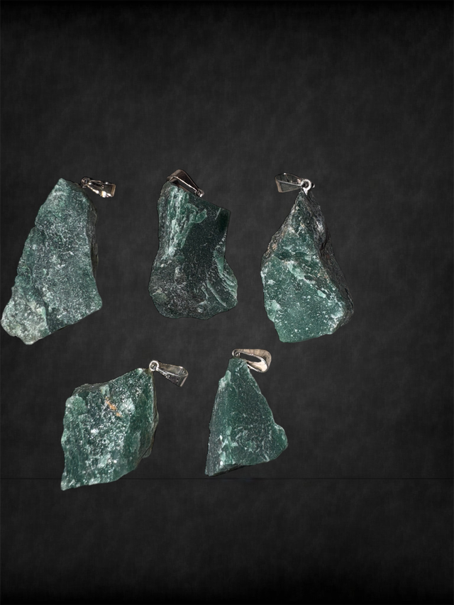 Pendentif Fuschite  brute (a)