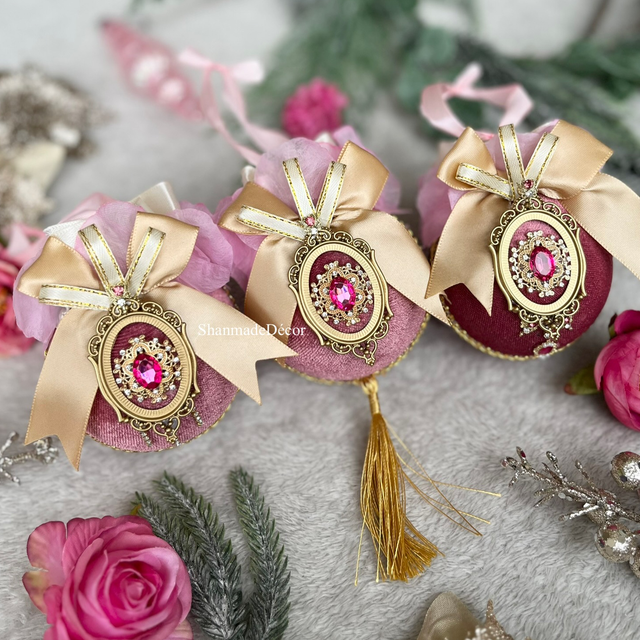 Ruby Rose Plum Velvet Baubles 