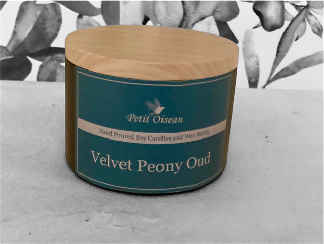 Velvet & Peony Oud 155g Candle