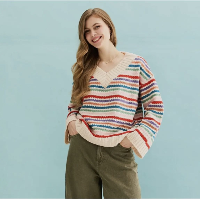 Jasmine wide sleeve v-neck jumper