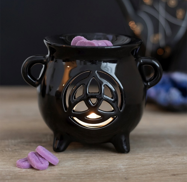 Triquetra Cauldron Tealight wax burner