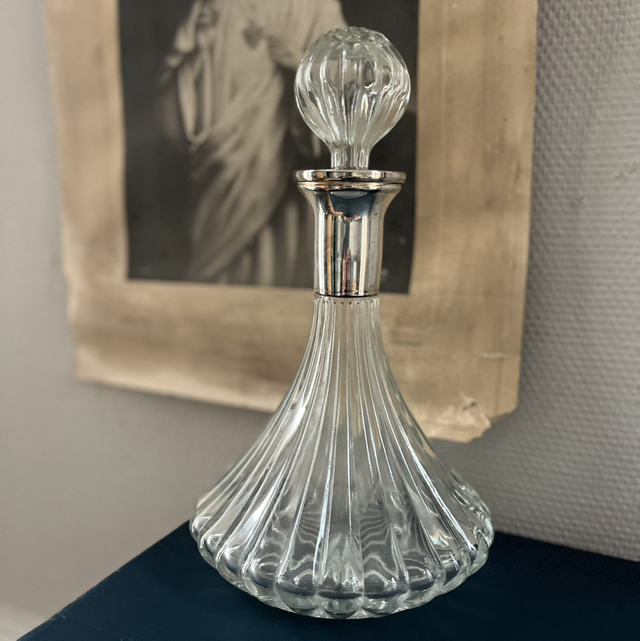 Ancienne carafe ou bouteille en verre Lancel