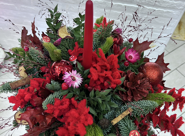 Centro tavola Natalizio con pino fresco 