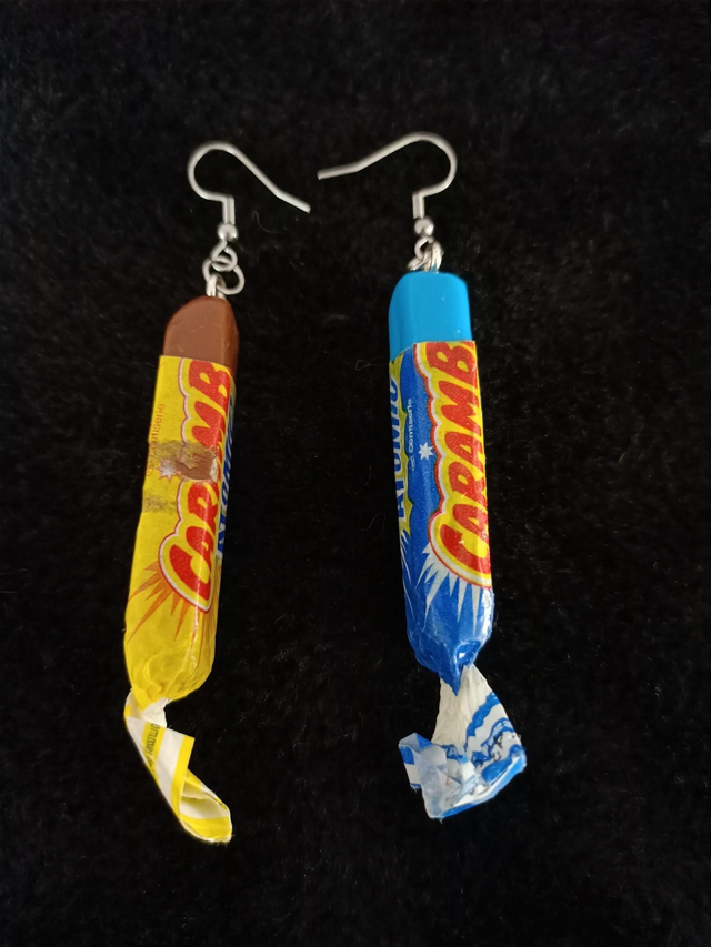 Boucles d&#039;oreilles carambar 