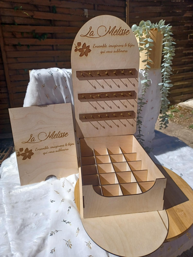 Présentoir à bijoux en bois personnalisable – Professionnels, marchés &amp; boutiques