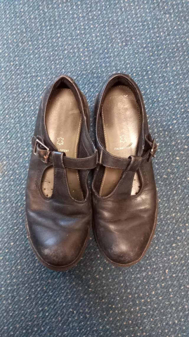 Shoes - girls - size 3