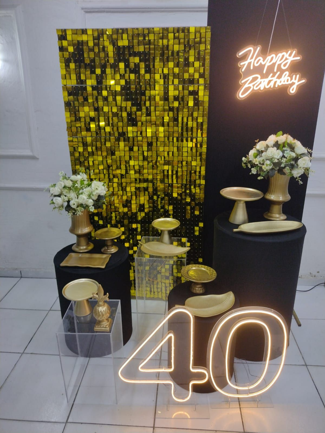 KIT PRETO E ACRÍLICO - LOCAÇÃO