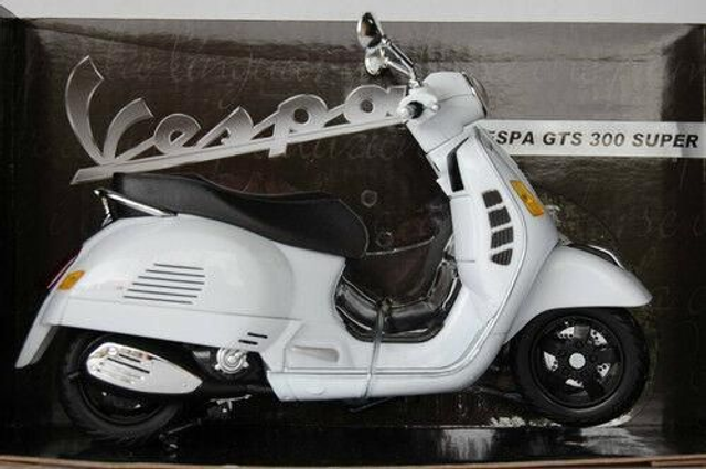 VESPA GTS 300 SUPER