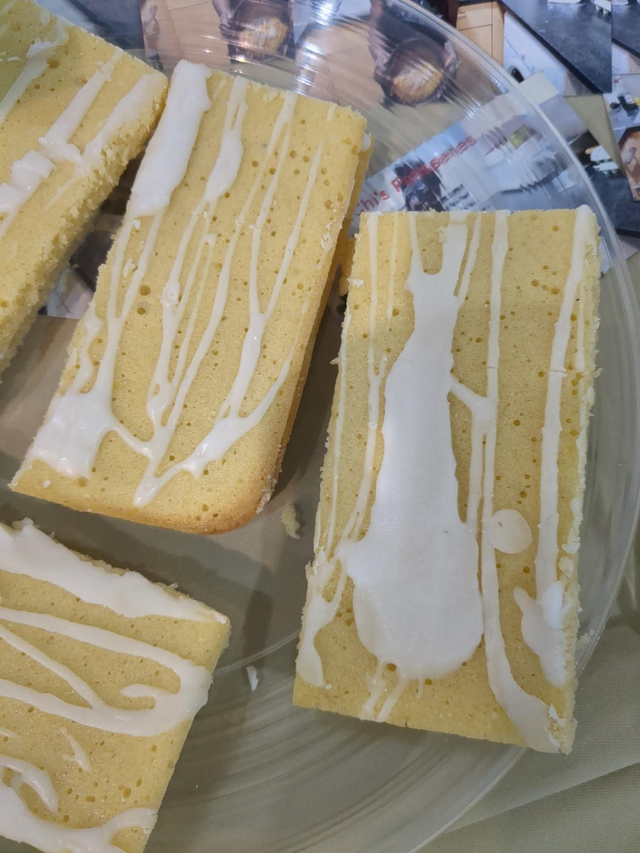 Lemon Blondes slices  double 