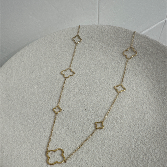 COLLIER TOMBANT DESLUMBRANTE 