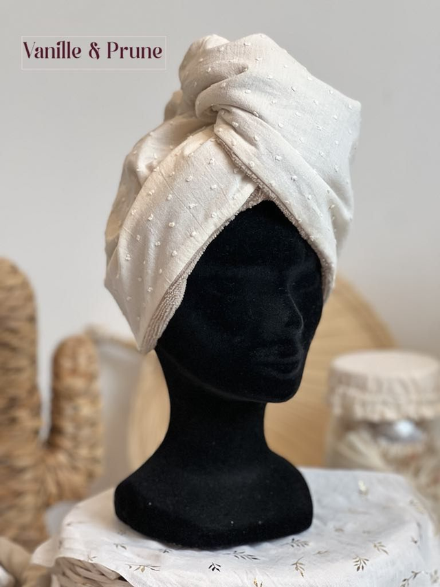 Turban de bains crème et éponge bambou taupe