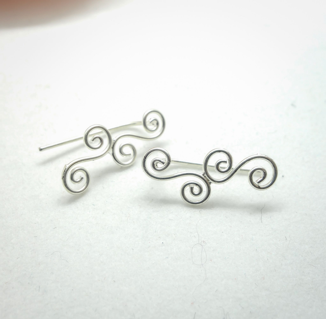 Pendientes trepadores en forma de espirales de plata 925