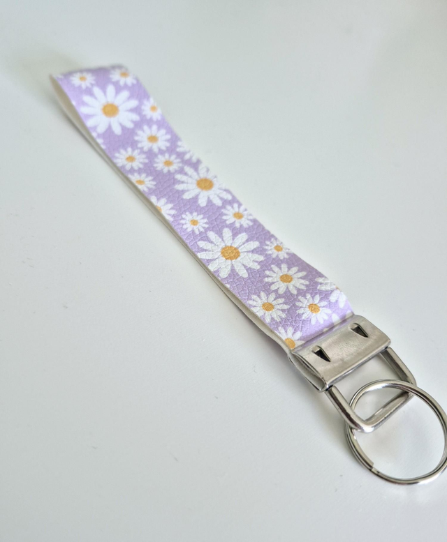 Daisy Faux Leather Wristlet 