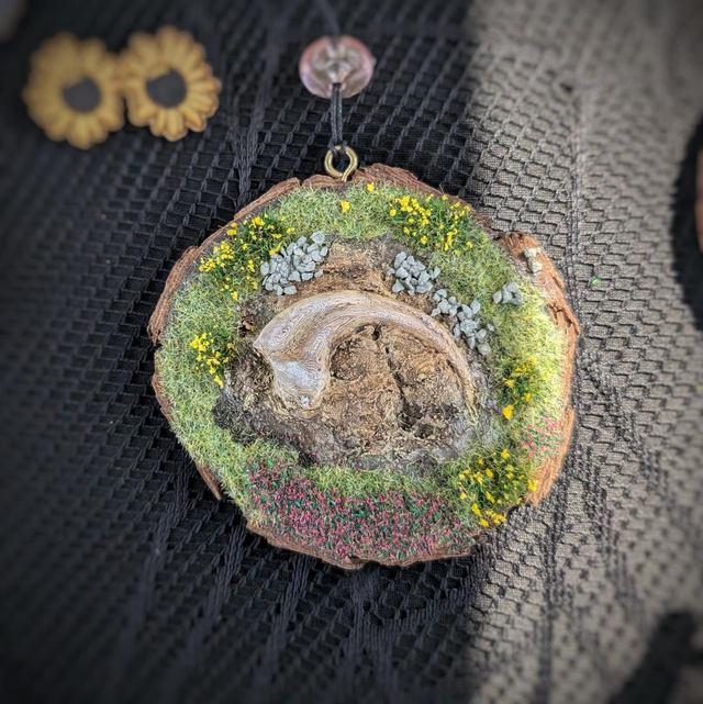 Raptor Fossil Log Small