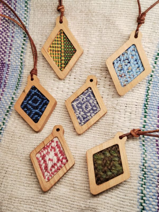 AvB Design Schmuckanhänger Raute II