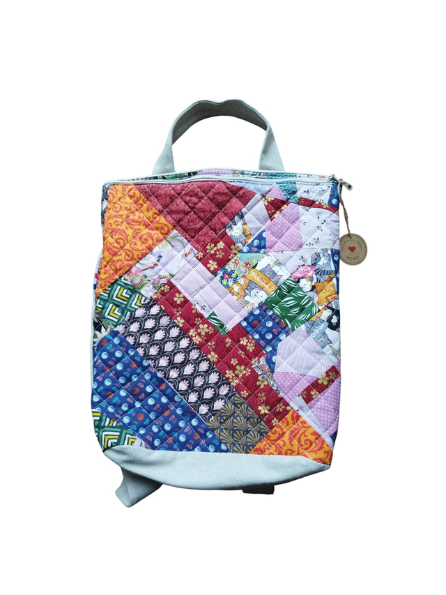 Sac à dos en lin écru  en  patchwork multicolore matelassé