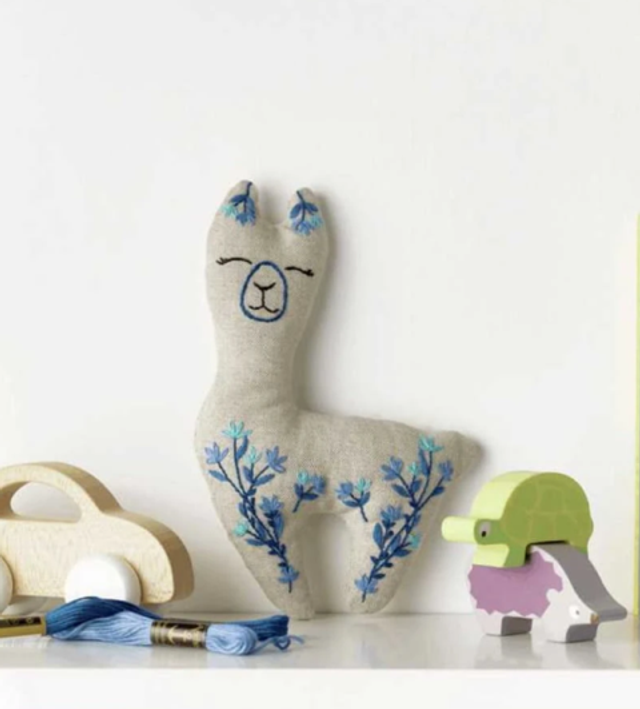 Stickkissen Friends Collection Alpaka Annie Leinen