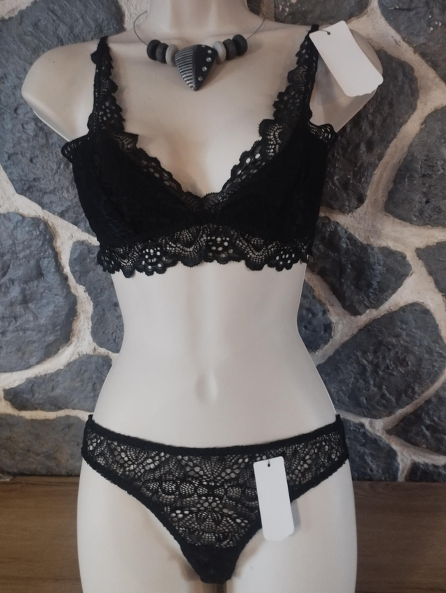 Ensemble sans armatures ni rembourrage noir 182031