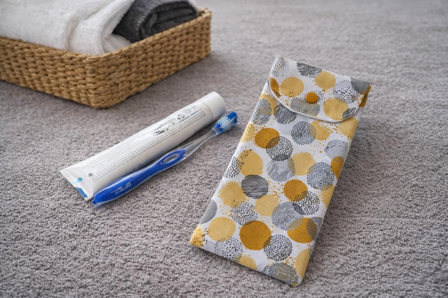 étui de voyage pour brosse à dents et dentifrice 