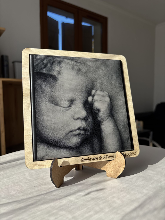 Echographie gravée sur carrelage 