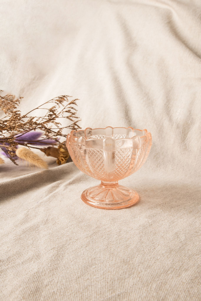 Petite coupe à dessert vintage rose ✨