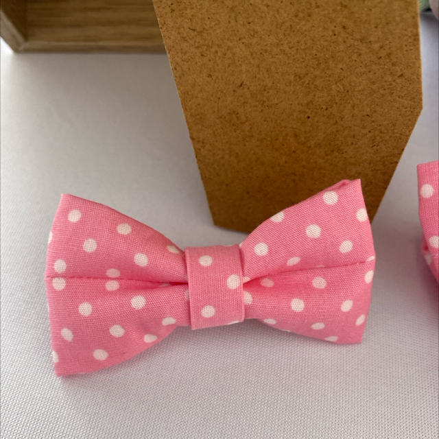 Pink polka dot mini bow 