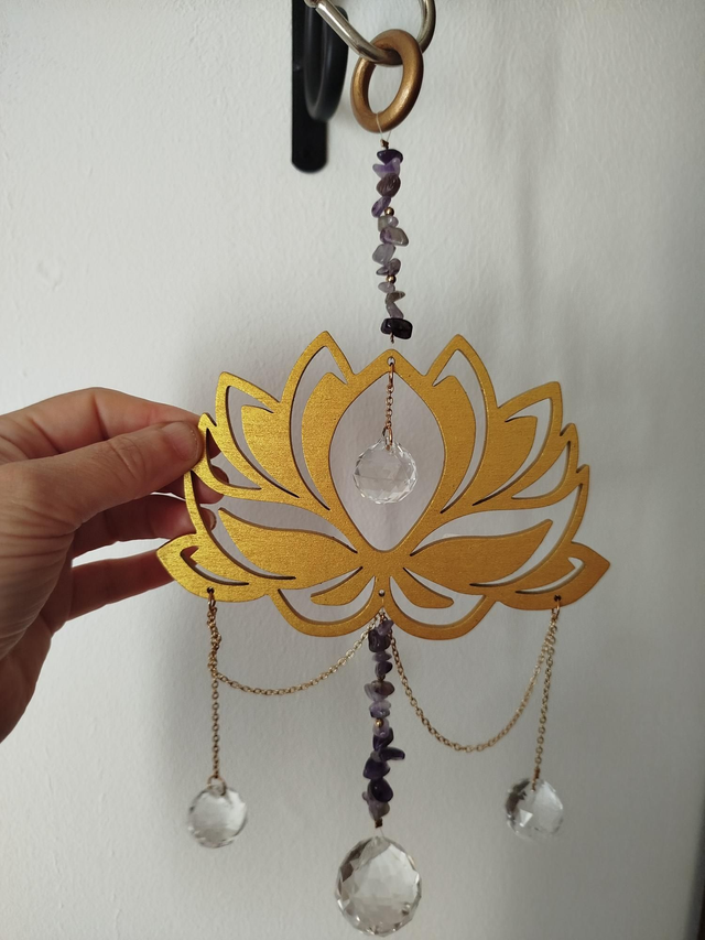 ✨ Attrape-Soleil Lotus &amp; Améthyste