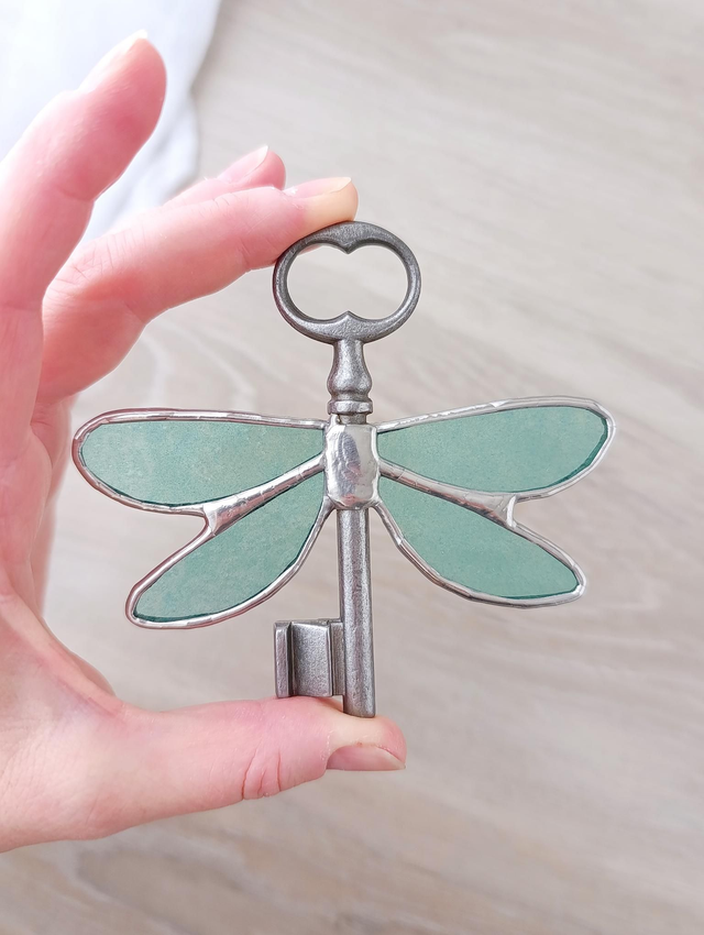 🗝️ Clé féerique "Lyra" verte en vitrail