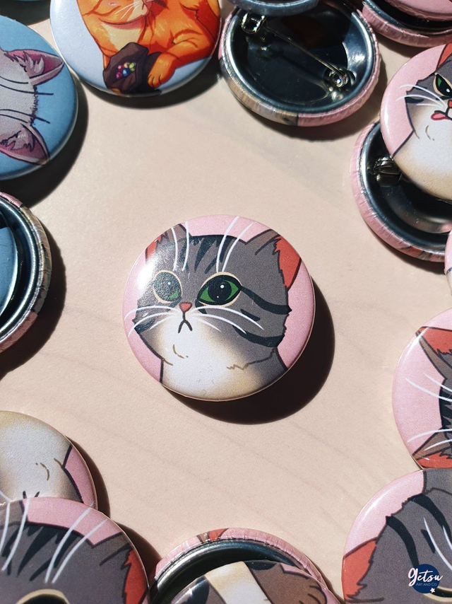 Badge chat émotion shock