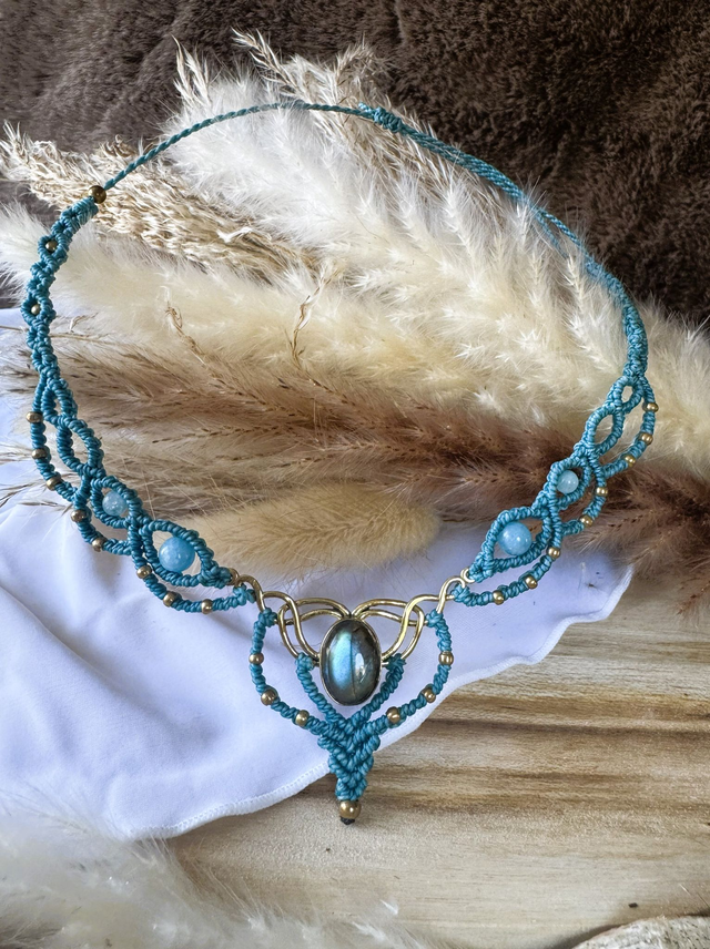 Boréale - Collier micro-macramé et labradorite / Collection Céleste